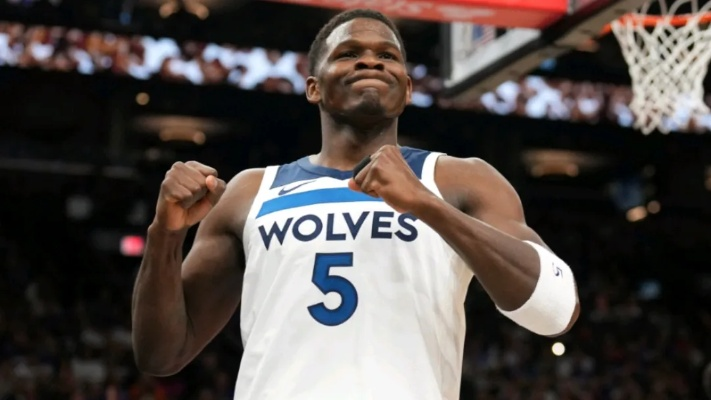 狼王爱德华兹新王崛起！全面均衡实力揭秘！