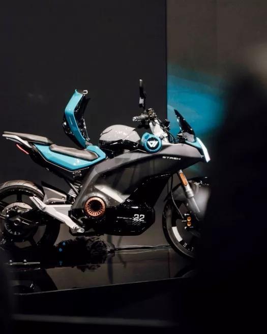 电动摩托新高度！刷新吉尼斯行驶里程纪录