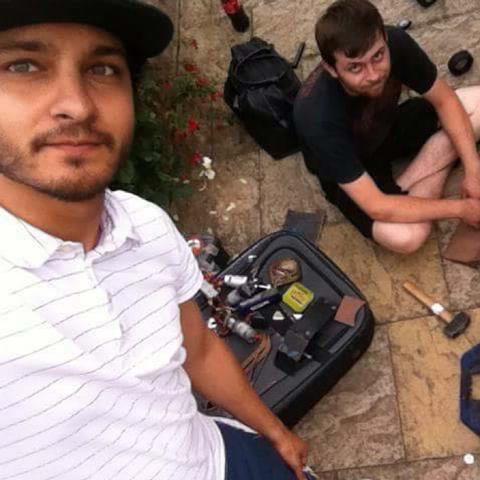 《重启》PC解谜演示：探寻孤独机器人的神秘旅程