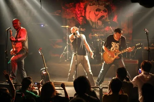 《摇滚乐队》革新来袭：主机音乐新时代启航