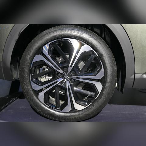 《先锋》游戏创新技术大幅缩文件，空间节省新体验