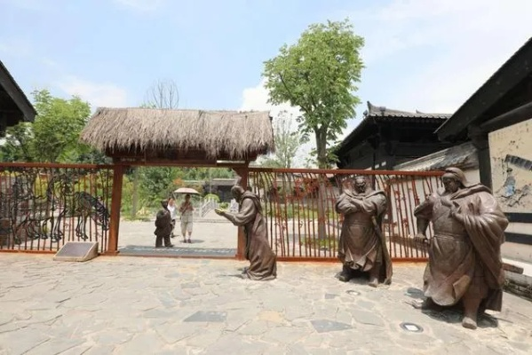 夜探孔明茅庐：揭秘三国旅游新体验