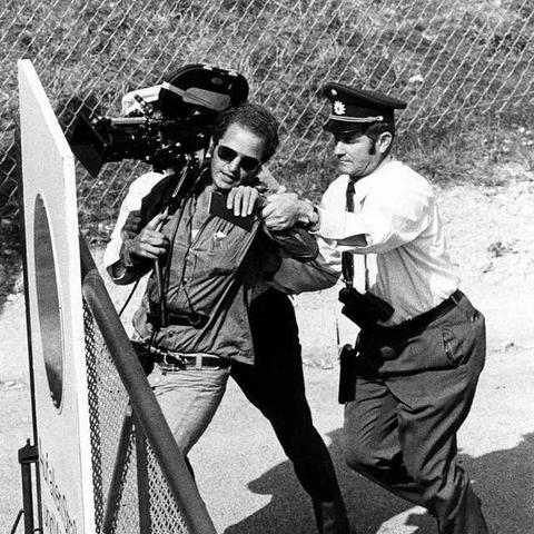 混乱特工解密版：全新加密体验，破解极限挑战